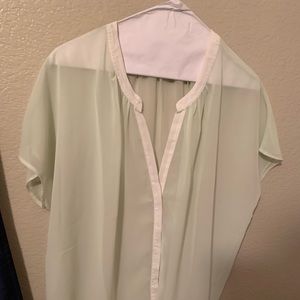 Banana Republic women’s blouse size medium